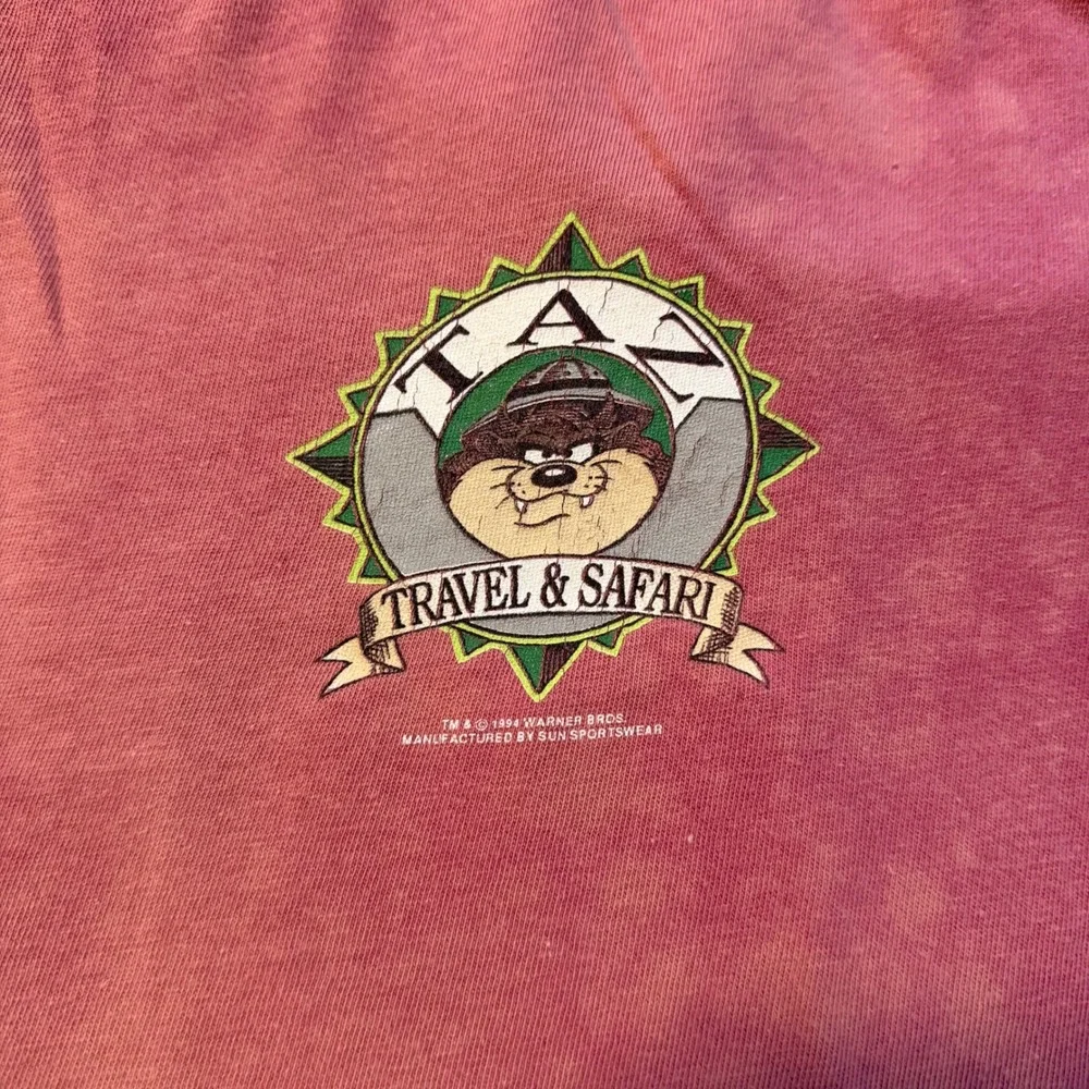 Vintage‎ 1994 Taz Travel & Safari Wildwater T-Shirt Red Looney Tunes 90s
